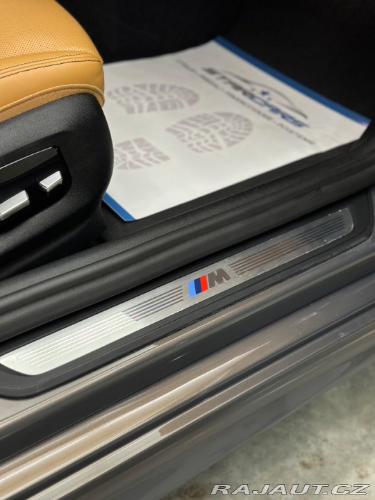 BMW 5 545e xDrive M Sport / La 2021