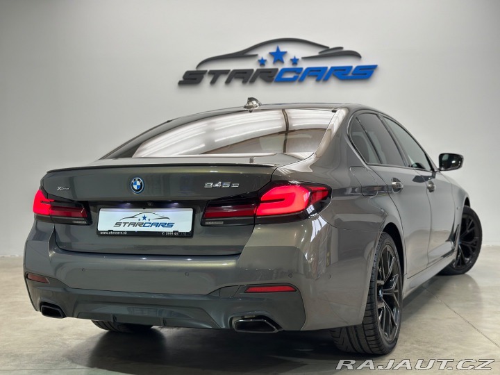 BMW 5 545e xDrive M Sport / La 2021
