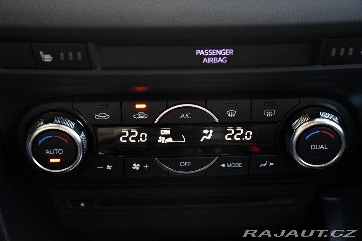 Mazda 3 2.0SKYACTIV-G TAKUMI ZADA 2016