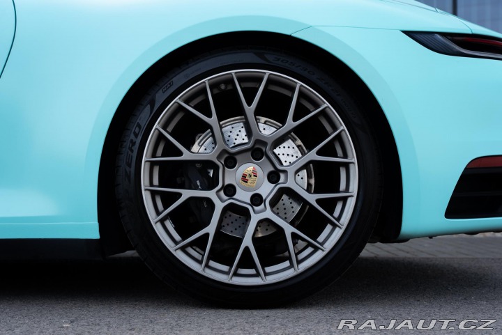 Porsche 911 Carrera 4 2020