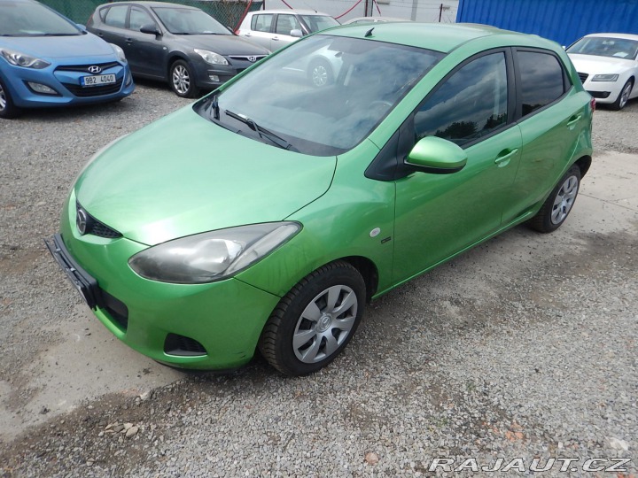 Mazda 2 1.4i, 63 kW, KLIMA 2009