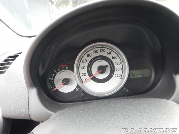 Mazda 2 1.4i, 63 kW, KLIMA 2009