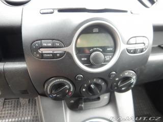 Mazda 2 1.4i, 63 kW, KLIMA 2009