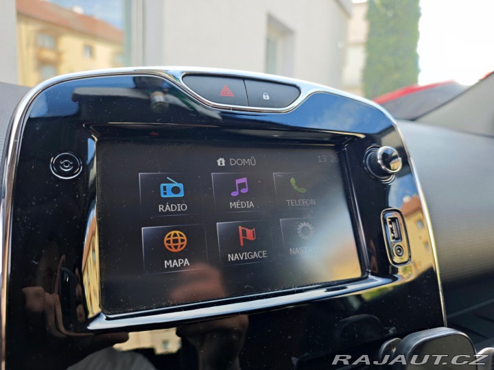 Renault Clio 1.2 16V Lutecia NAVI nové 2013