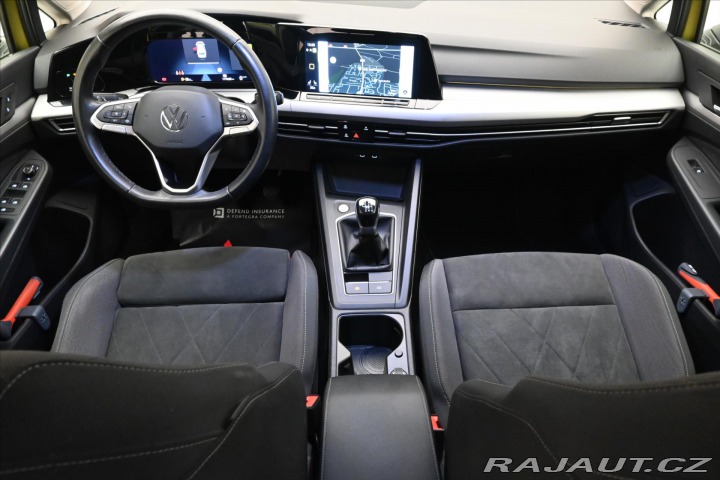 Volkswagen Golf 1,5 TSI 96kW Life Záruka 2024