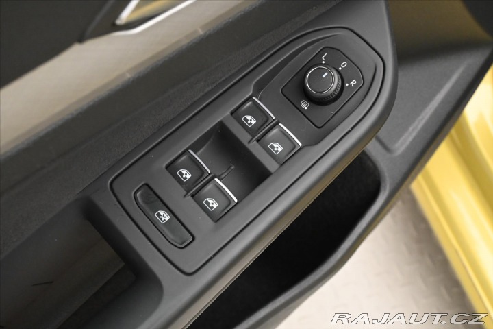 Volkswagen Golf 1,5 TSI 96kW Life Záruka 2024