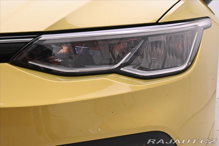 Volkswagen Golf 1,5 TSI 96kW Life Záruka 2024