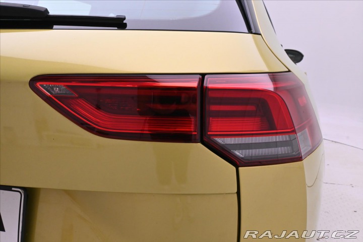 Volkswagen Golf 1,5 TSI 96kW Life Záruka 2024