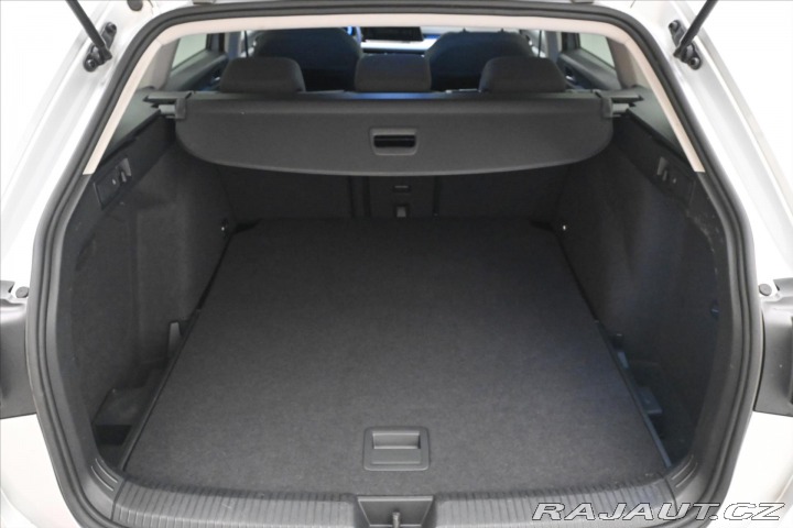 Volkswagen Golf 2,0 TDI 110kW Life LED Zá 2023