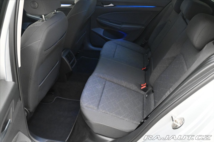 Volkswagen Golf 2,0 TDI 110kW Life LED Zá 2023