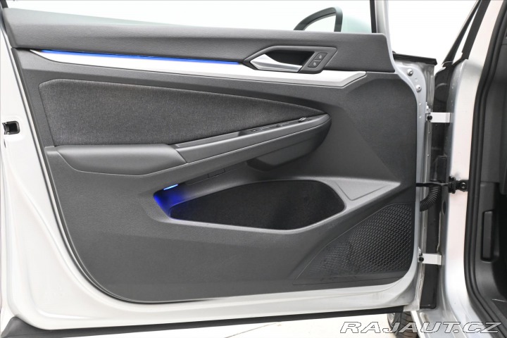 Volkswagen Golf 2,0 TDI 110kW Life LED Zá 2023