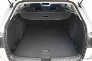 Volkswagen Golf 2,0 TDI 110kW Life LED Zá 2023