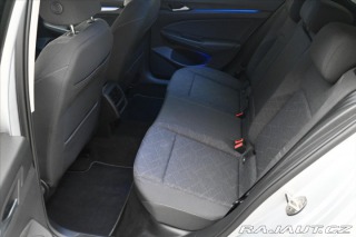 Volkswagen Golf 2,0 TDI 110kW Life LED Zá 2023