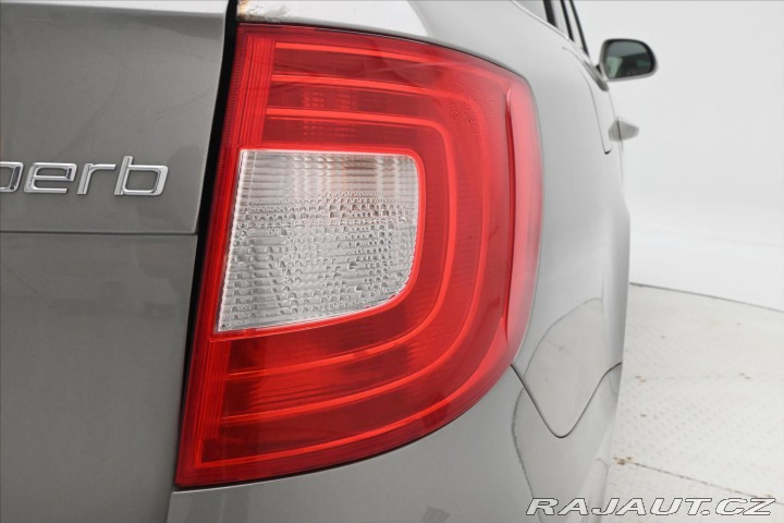 Škoda Superb 2,0 TDI 103 kW DSG Ambiti 2012