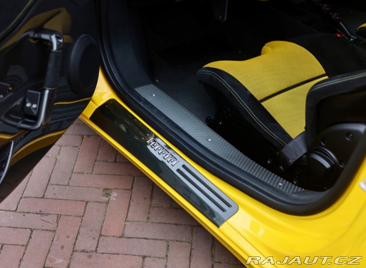 Ferrari 458 Speciale 605PS | Giallo 2015