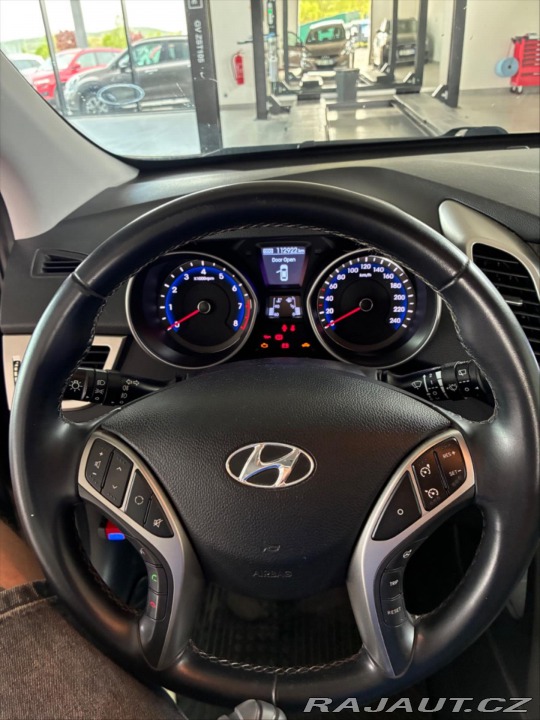 Hyundai i30 1,4 CVVT 73kW CZ Tažné 2015