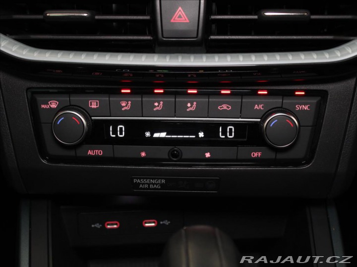 Seat Arona 1,0 TSi DSG Xperience 5L. 2025