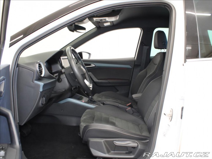 Seat Arona 1,0 TSi DSG Xperience 5L. 2025