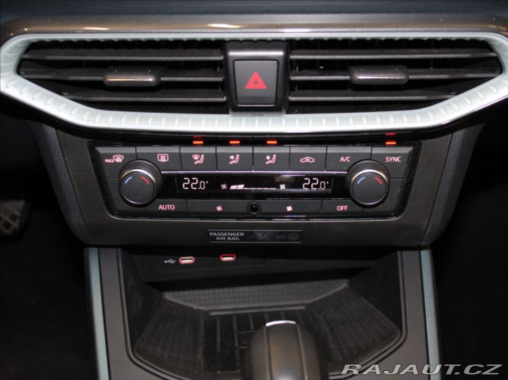 Seat Arona 1,0 TSi DSG Xperience 5L. 2025