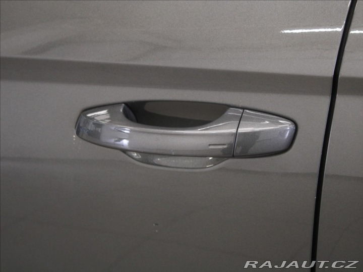Seat Arona 1,0 TSi DSG Xperience 5L. 2025