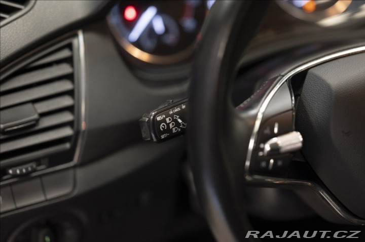 Škoda Fabia 1,0 TSI KLIMA 1. MAJ ČR D 2021