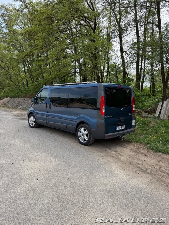 Renault Trafic 2,5   dci Long Camper 2013
