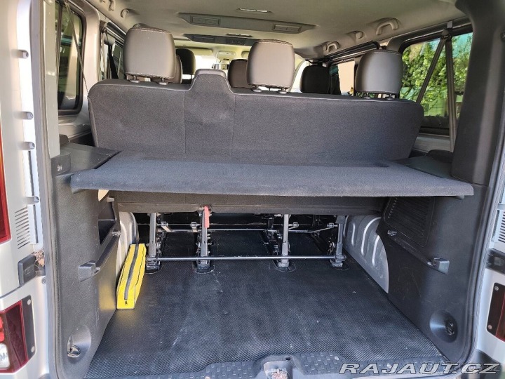 Renault Trafic 1,6   dCi, 92kW, 8 míst 1800