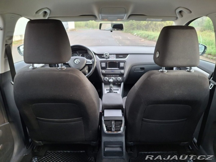 Škoda Octavia 1,6   TDI 81 kW – perfekt 2015