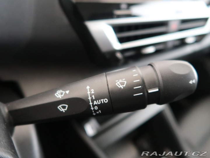 Citroën C4 1.2PureTech,96kW,Manuál 2024