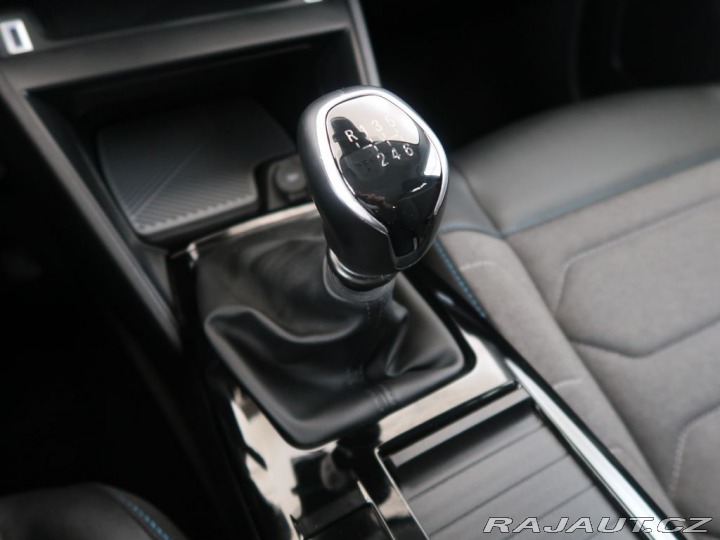 Citroën C4 1.2PureTech,96kW,Manuál 2024