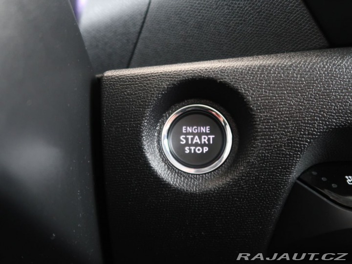 Citroën C4 1.2PureTech,96kW,Manuál 2024