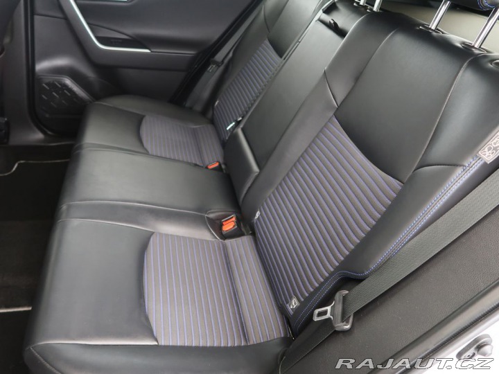 Toyota RAV4 2.5Hybrid,4x4,AT,CZ,Selec 2020