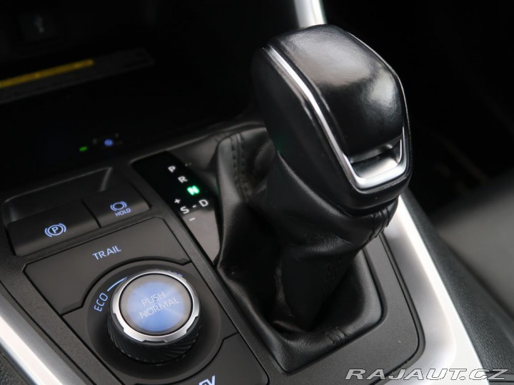 Toyota RAV4 2.5Hybrid,4x4,AT,CZ,Selec 2020