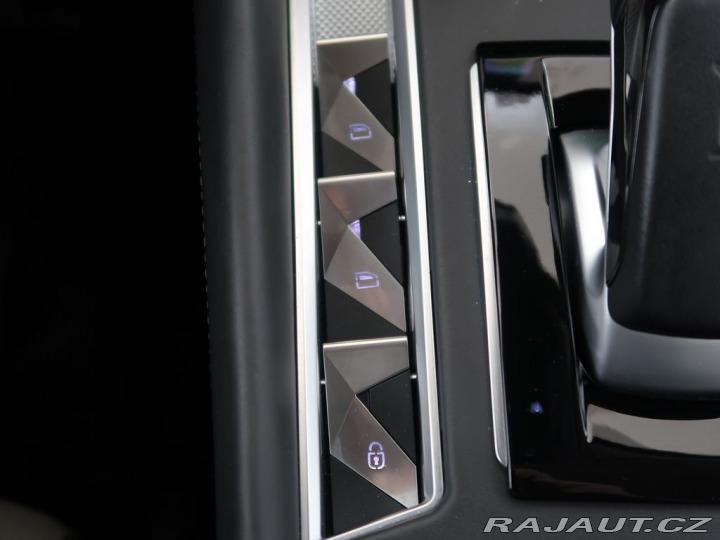 Ostatní značky Ostatní modely DS Automobiles DS9 1.6 PHEV 360 4x4 OPERA PR 2023