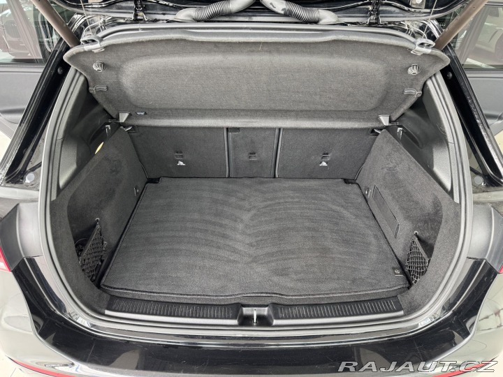 Mercedes-Benz B 200d AUT*LED*Kůže*Kamera* 2022