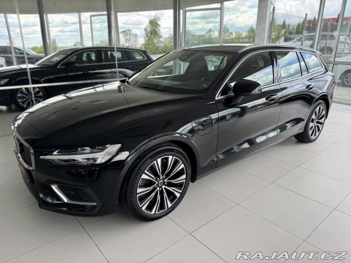 Volvo V60 T6 AWD Recharge*REZERVACE 2022