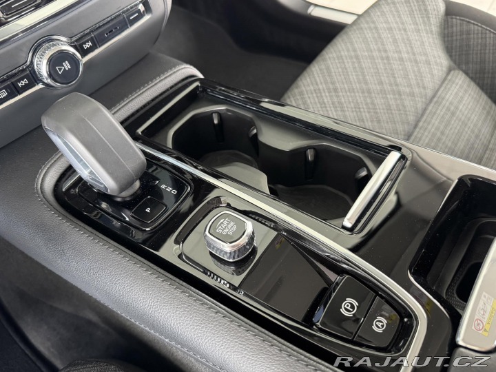 Volvo V60 T6 AWD Recharge*KeyLes*DP 2022