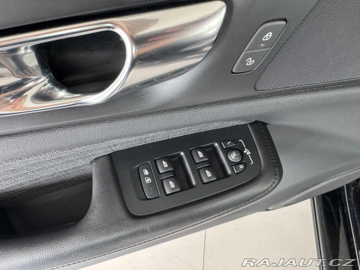 Volvo V60 T6 AWD Recharge*REZERVACE 2022