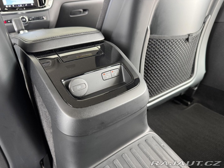 Volvo V60 T6 AWD Recharge*REZERVACE 2022