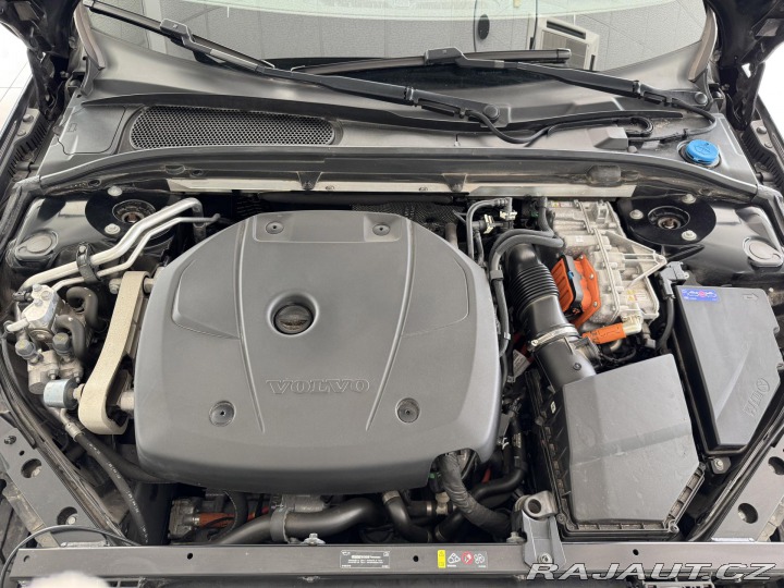 Volvo V60 T6 AWD Recharge*REZERVACE 2022