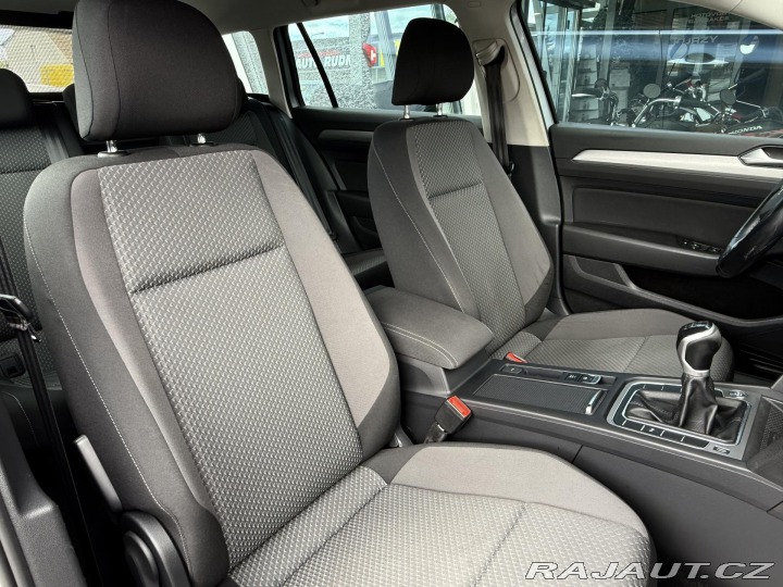 Volkswagen Passat 2,0TDI R-Line Design Navi 2020