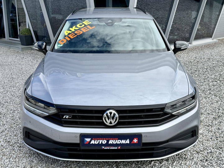 Volkswagen Passat 2,0TDI R-Line Design Navi 2020