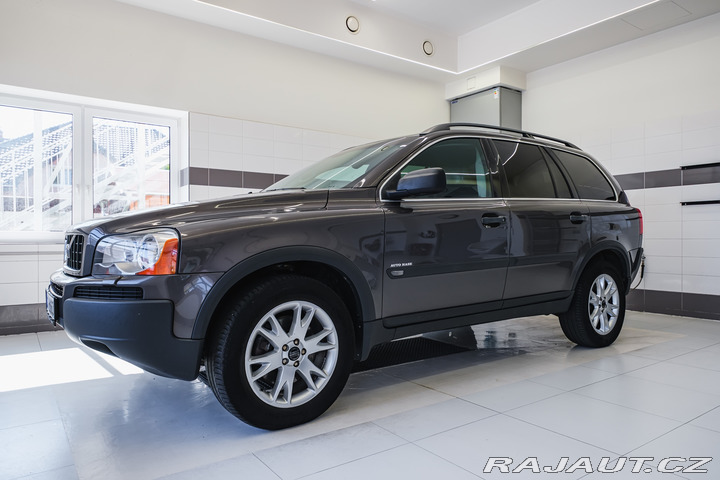Volvo XC90 D5 AWD/AT 136kW Momentum, 2007