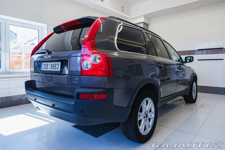 Volvo XC90 D5 AWD/AT 136kW Momentum, 2007
