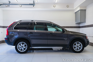 Volvo XC90 D5 AWD/AT 136kW Momentum, 2007