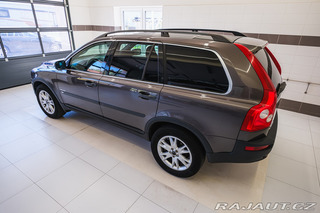 Volvo XC90 D5 AWD/AT 136kW Momentum, 2007