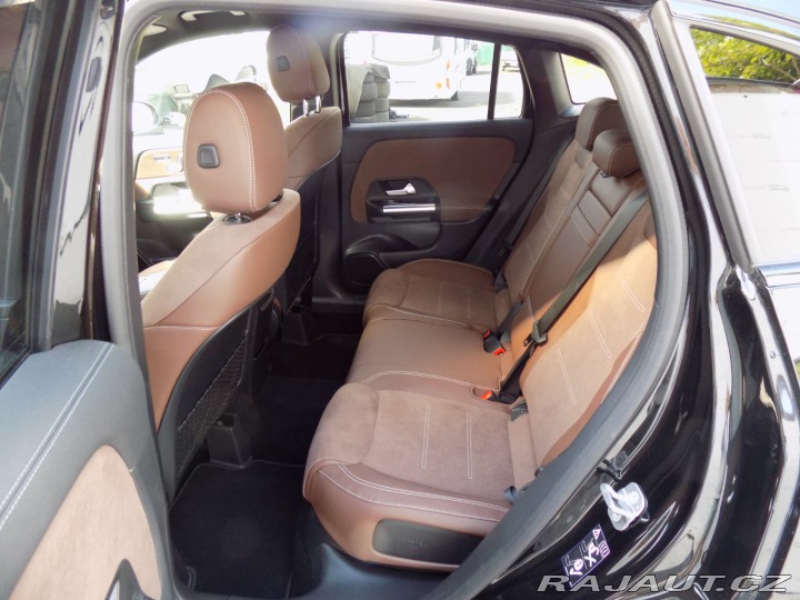 Mercedes-Benz GLA 200d/AMG-Line/1.Maj.ČR/DP 2025