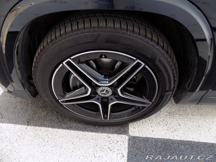 Mercedes-Benz GLA 200d/AMG-Line/1.Maj.ČR/DP 2025