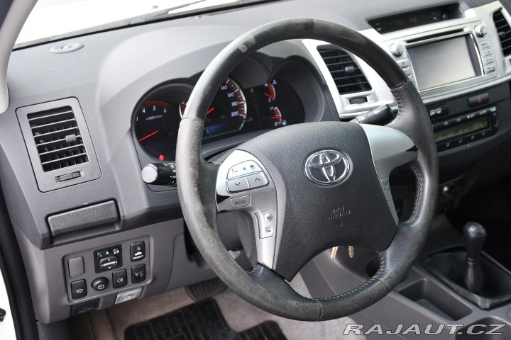 Toyota Hilux  2011