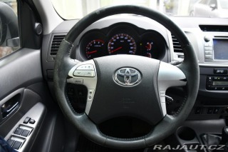 Toyota Hilux  2011